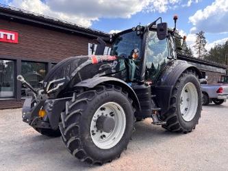 Valtra T 215 Versu