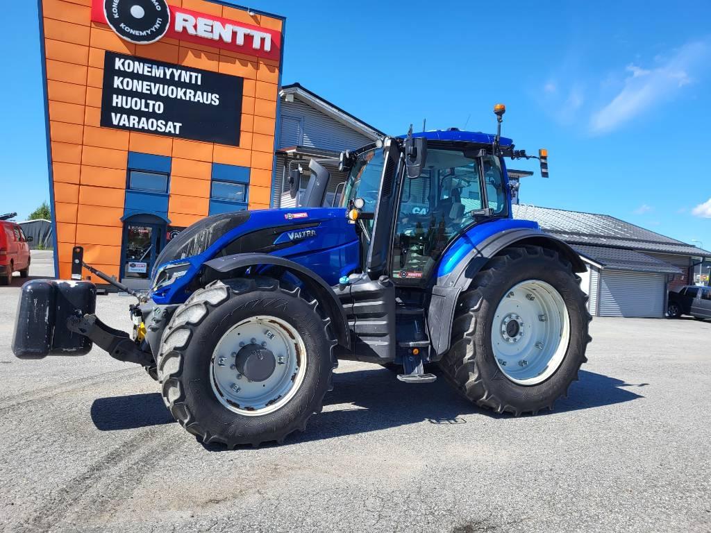 Valtra T 215 V Traktorit