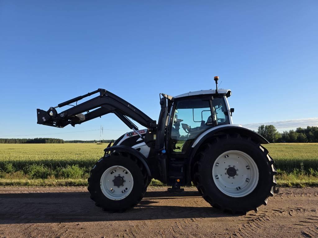 Valtra N 175 Versu Taakseajolaitteeilla Traktorit