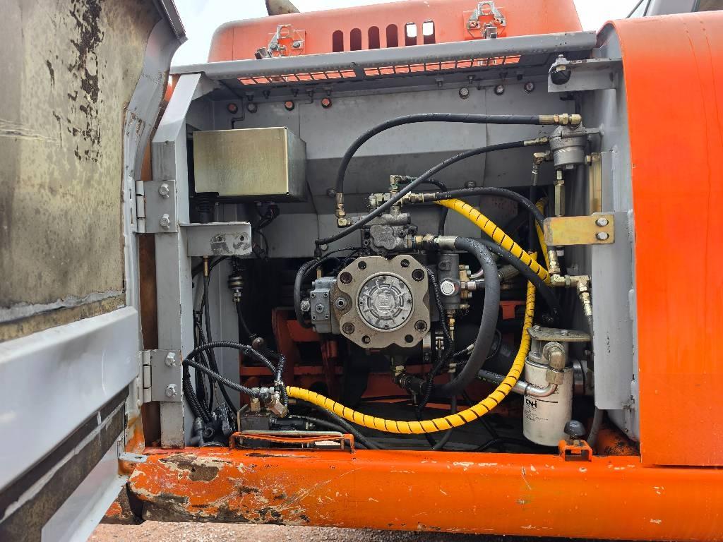 Fiat-Kobelco E 165 Telakaivukoneet